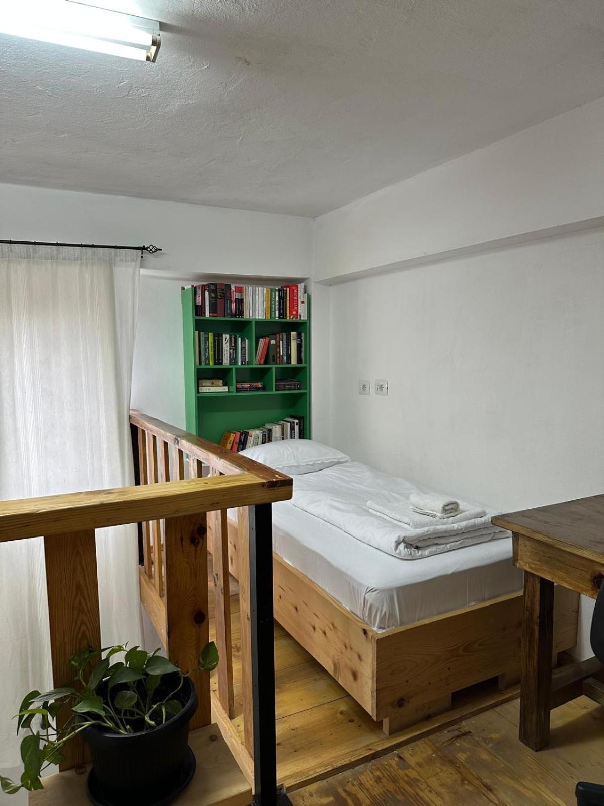 My Wooden Apartments Tirana Buitenkant foto