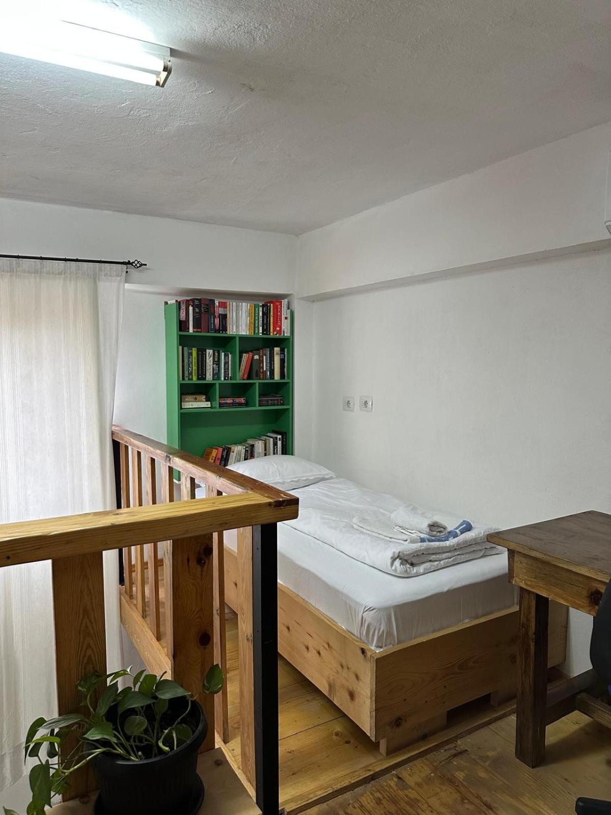 My Wooden Apartments Tirana Buitenkant foto