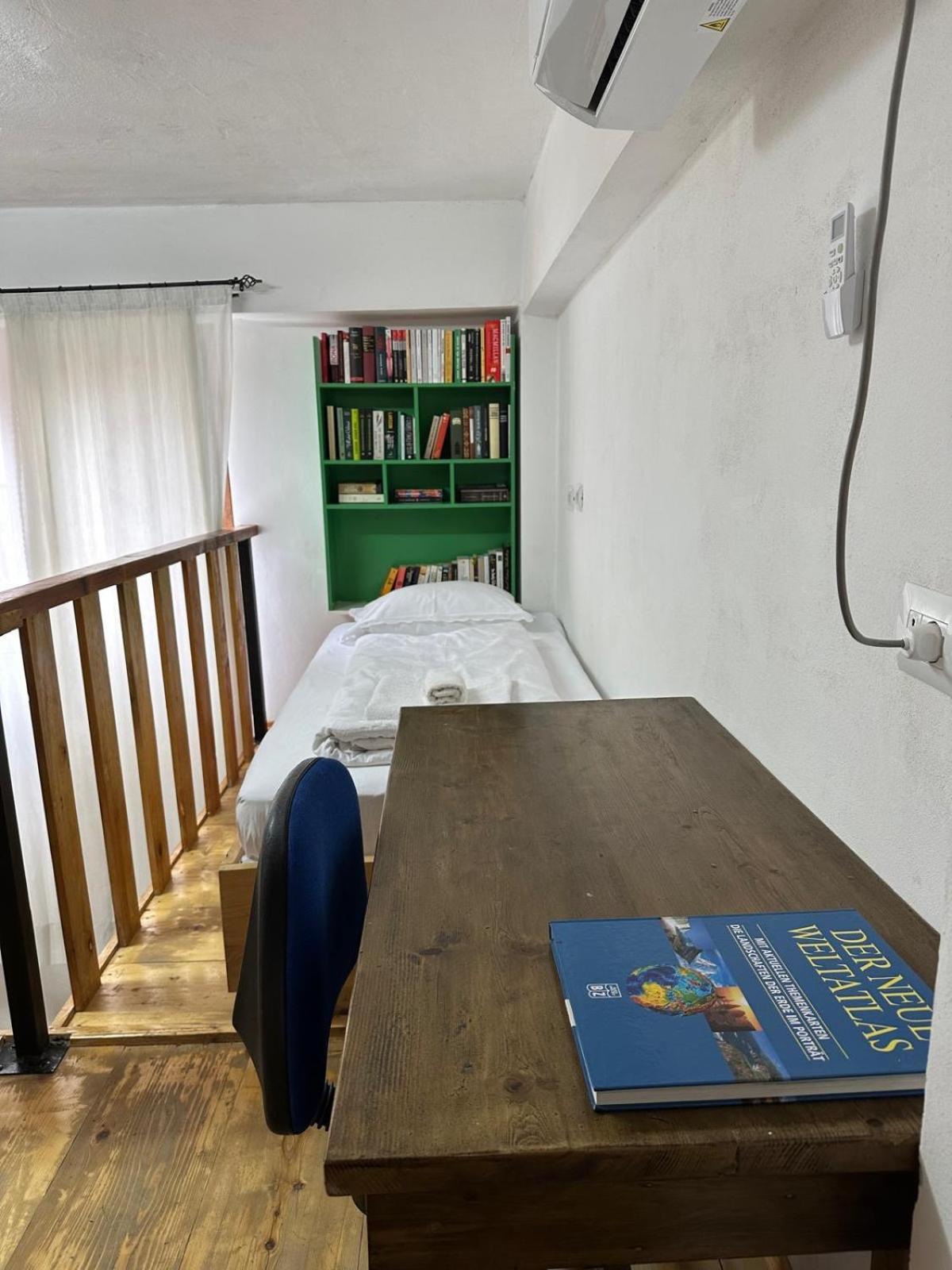 My Wooden Apartments Tirana Buitenkant foto
