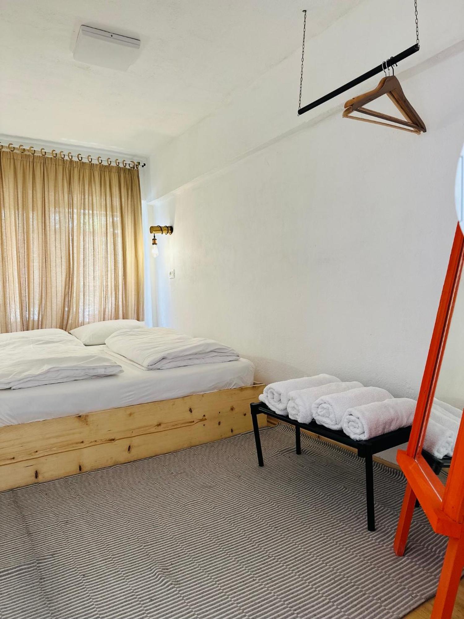 My Wooden Apartments Tirana Buitenkant foto