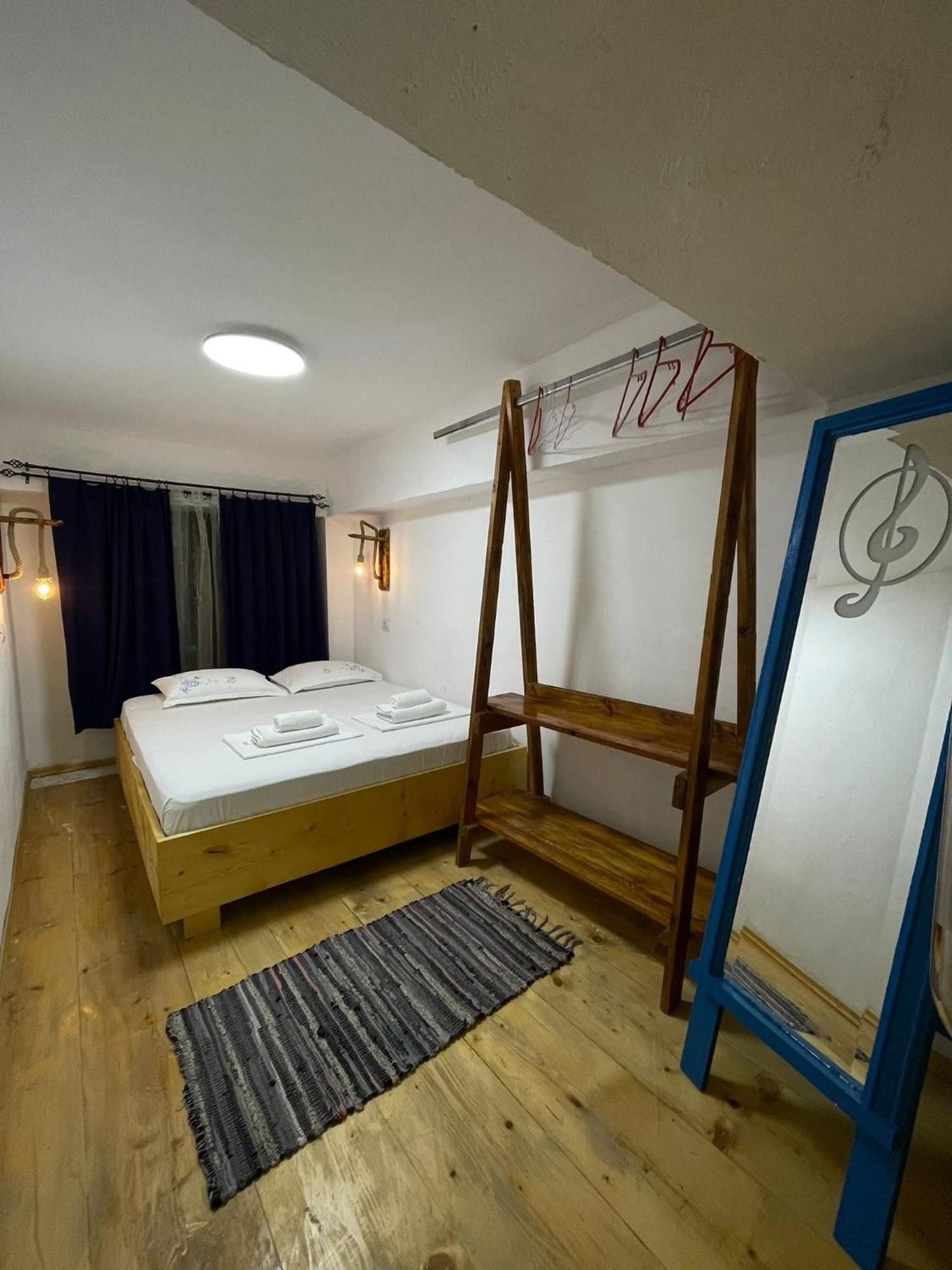 My Wooden Apartments Tirana Buitenkant foto